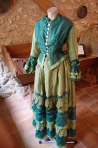 Vestido de calle y de paseo