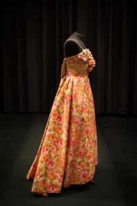 Vestido de fiesta con crinolina