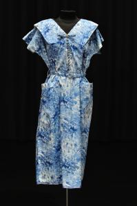 Vestido con cinturón
